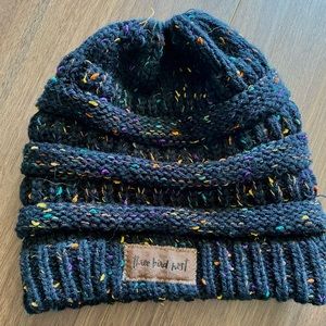 Three Birds Nest Women’s beanie with opening for pony tail